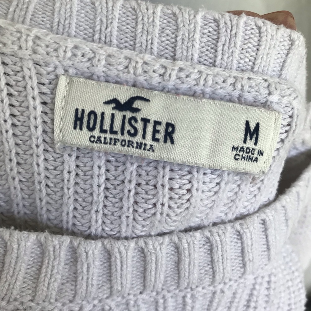VGUC boxy white Hollister cotton sweater💋